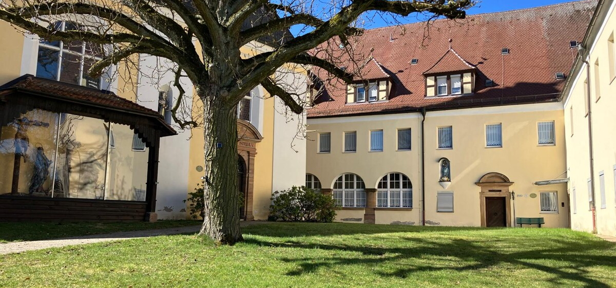 Kloster Vordersicht 1